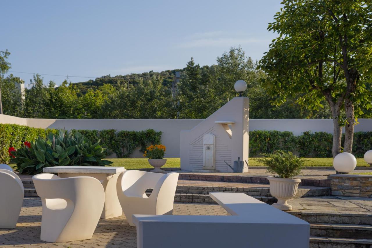 Villa Elisabeth Platamonas Bagian luar foto
