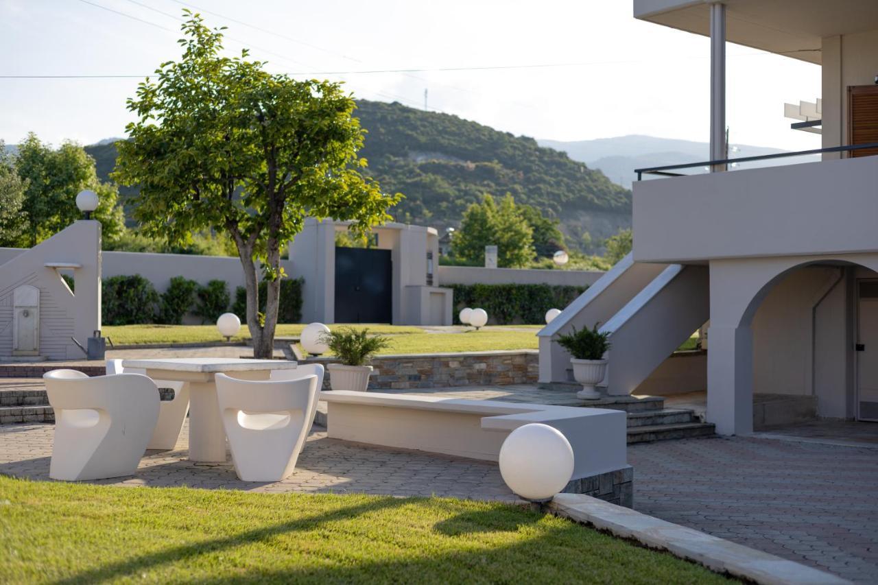Villa Elisabeth Platamonas Bagian luar foto